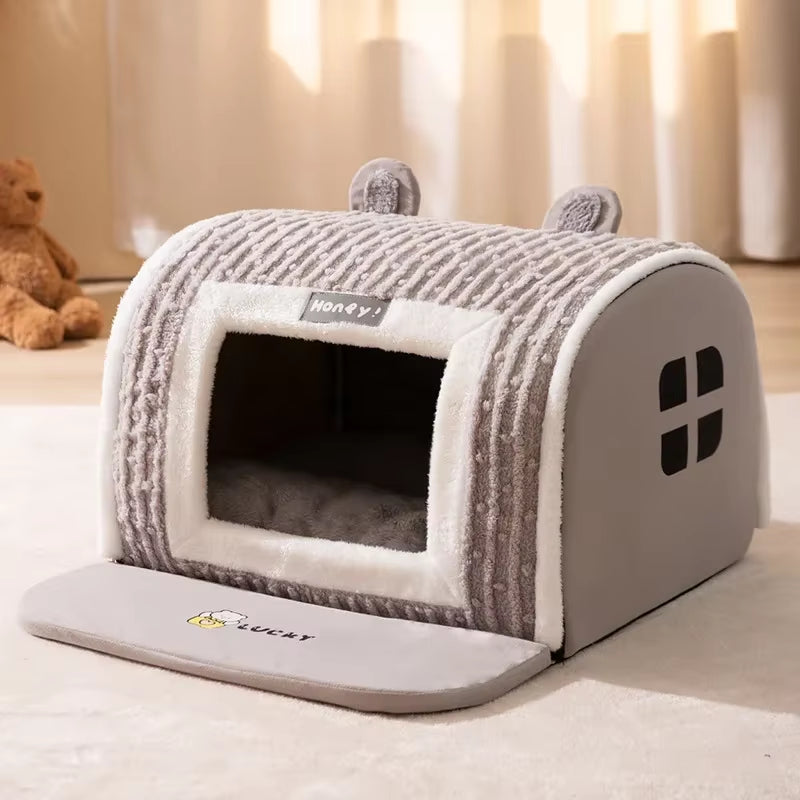 Winter New Dog Three-Dimensional Bear Curved Room